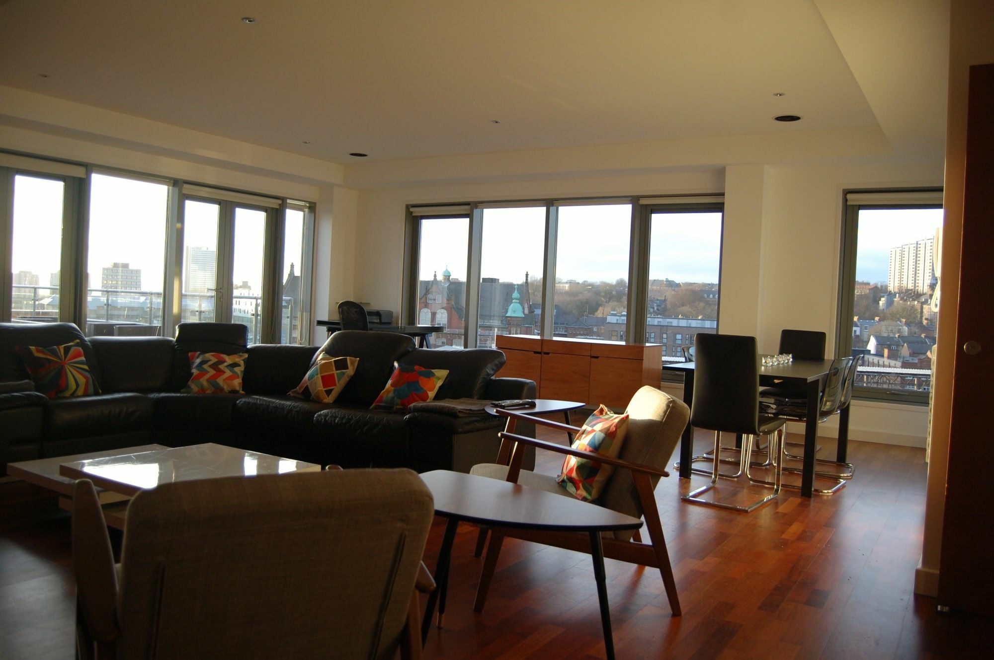 Central Lofts นิวคาสเซิล อะพอน ไทน์ ภายนอก รูปภาพ